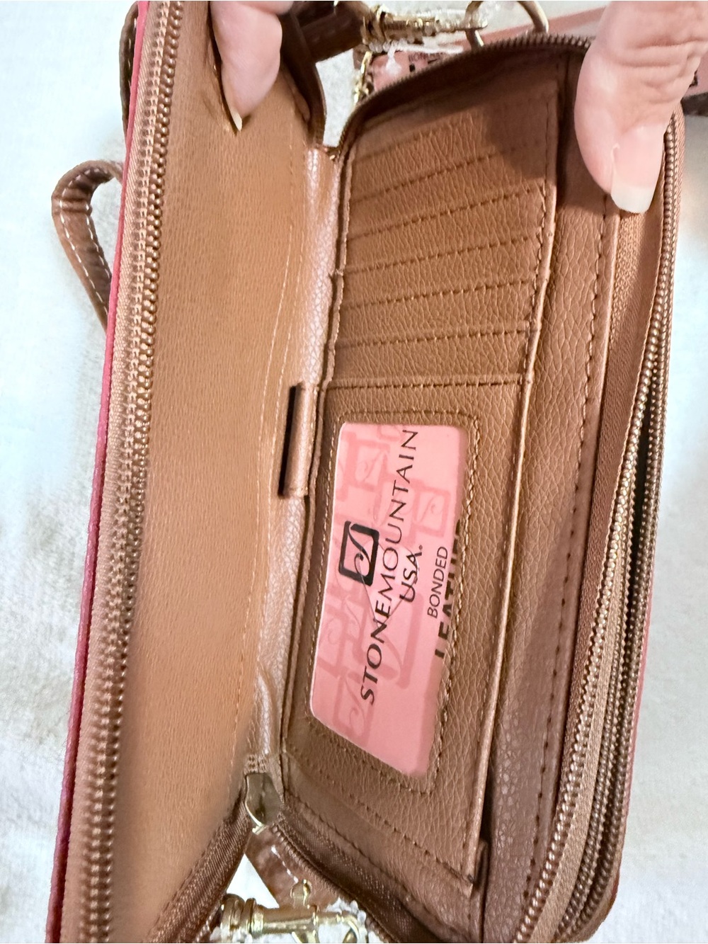Stone Mountain Wristlet/Crossbody Wallet - NWT - Picture 9 of 16